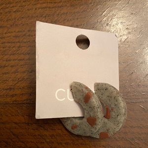 Curio Women’s Earrings - NWT